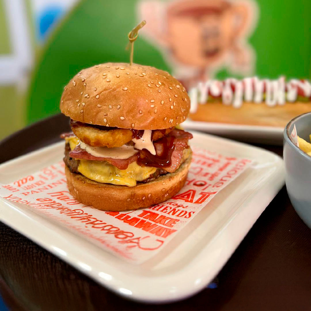 Juegos y burgers - E-Box