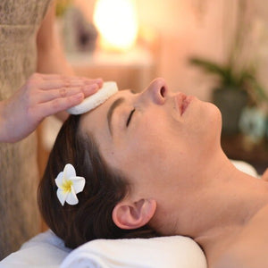 Facial Hydra Shot  + Antiage de ojos y labios + masaje craneal y cervical