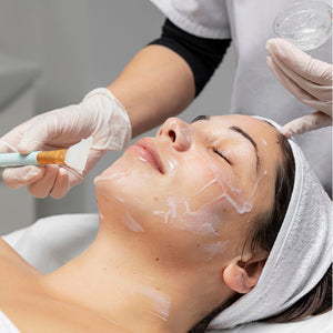 Limpieza facial profunda con aparatología