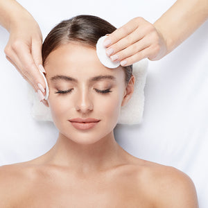 Limpieza facial con vitamina C