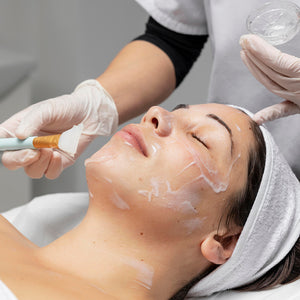 Limpieza facial dermaplaning