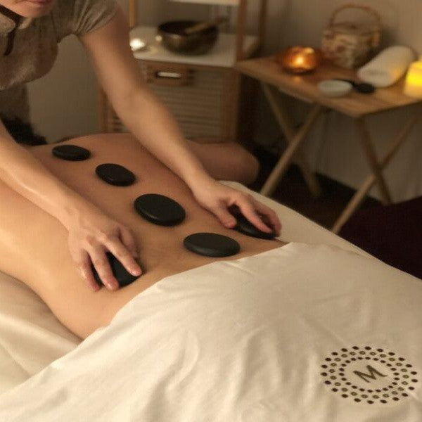 Masaje de Relajación con piedras calientes + suavizante de pies