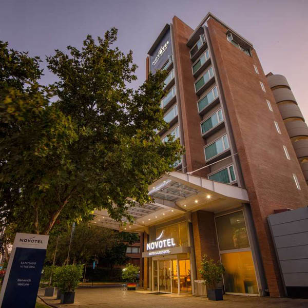 Siente el descanso - Novotel Vitacura
