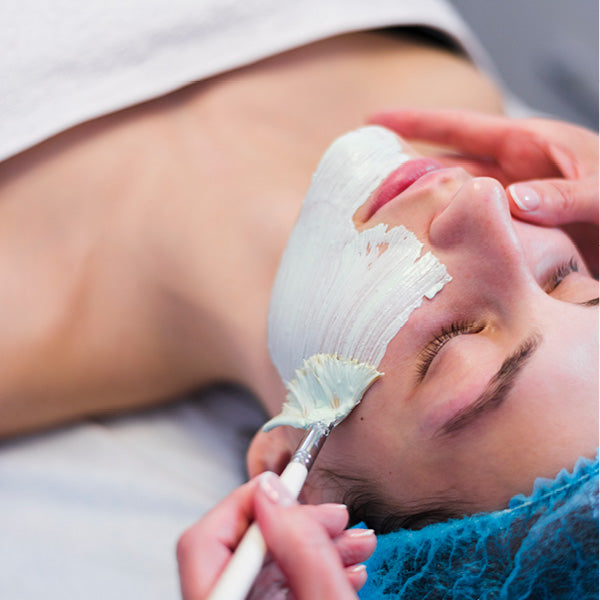 Limpieza Facial Profunda + Visagismo de Cejas