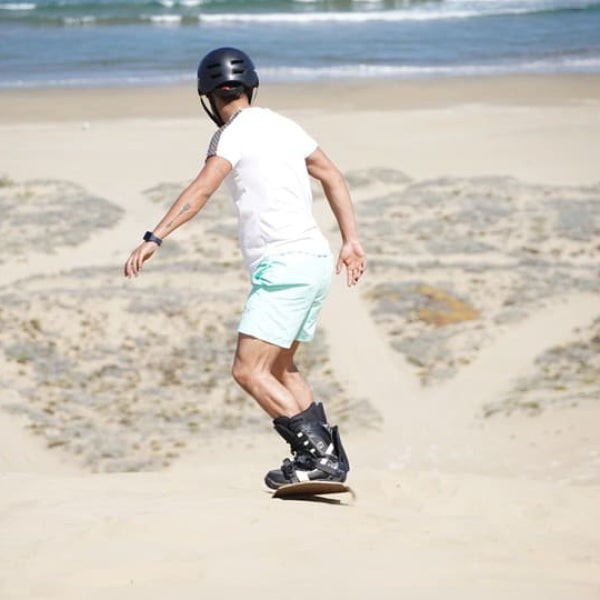 Sandboard con vistas al océano Pacifico