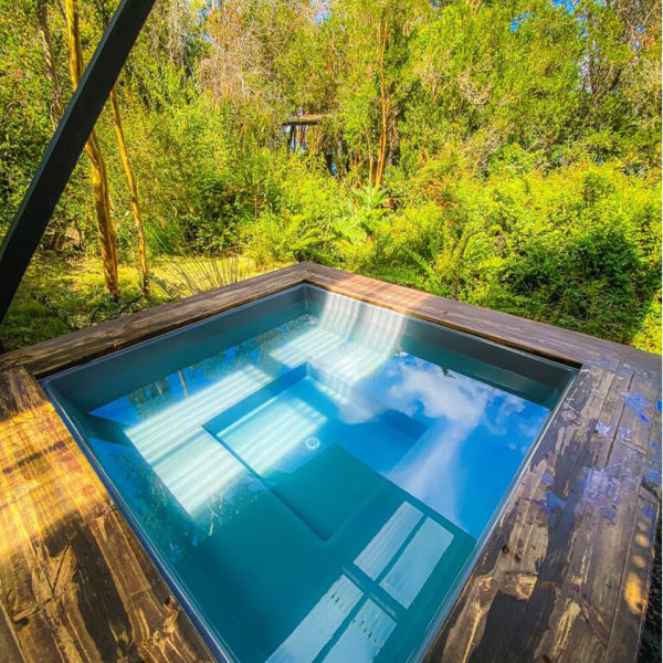 Hot Tub para 2 (PM) - E-Box
