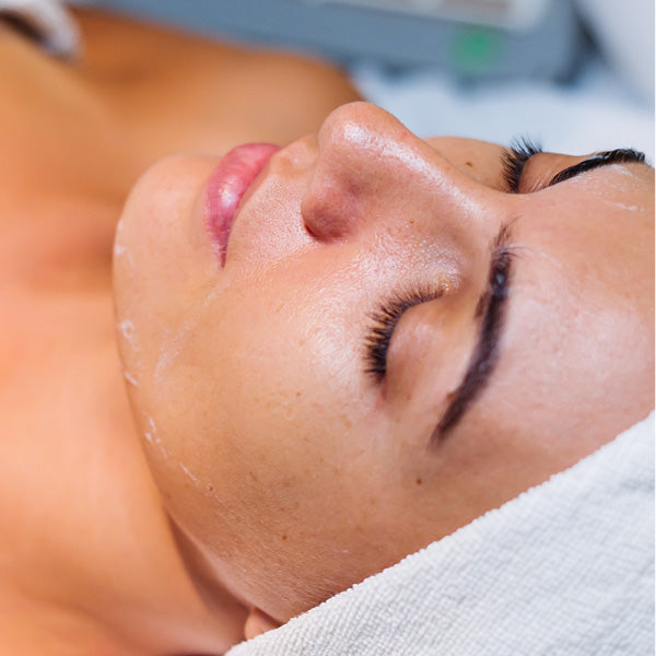 Hidratación Facial en Dominga Salón & Spa